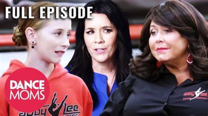 Dance Moms Yolanda Gets a FINGER to the Face! (S7 Flashback