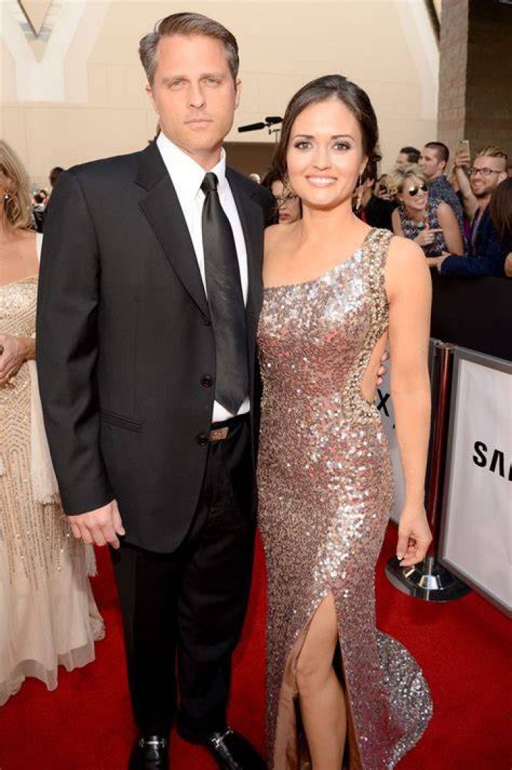 Danica McKellar Husband Meet Scott Sveslosky, Ex Mike Verta Closer