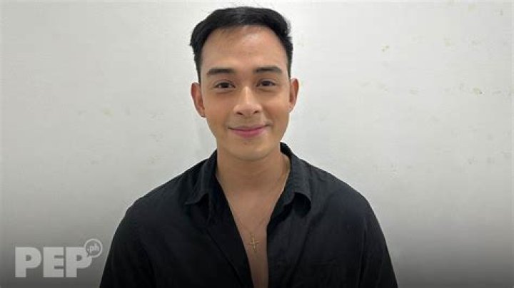 &lsquo;Single for now&rsquo; Diego Loyzaga shuts down Franki Russell dating rumors