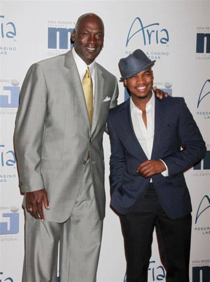 Michael Jordan Height How Tall is The Basketball Player? Hood MWR