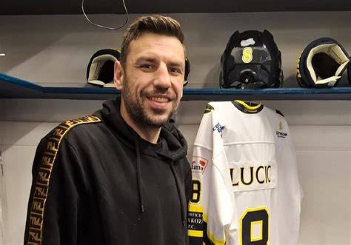 Milan Lucic Reunites With Former Team