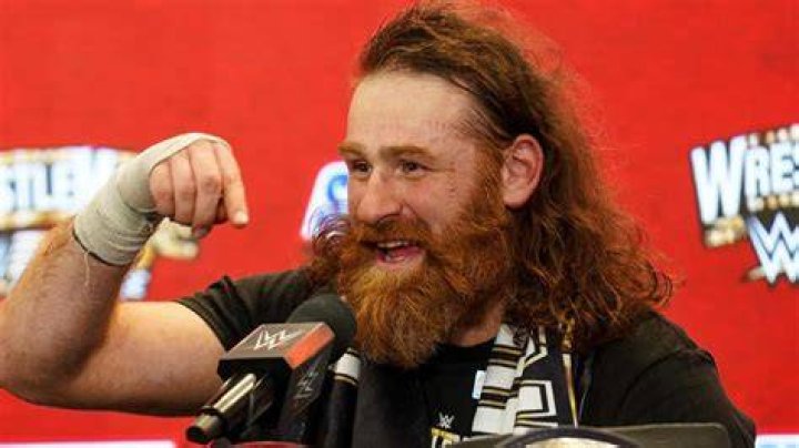Sami Zayn Makes Pilgrimage to Mecca Ahead of WWE Night of Champions