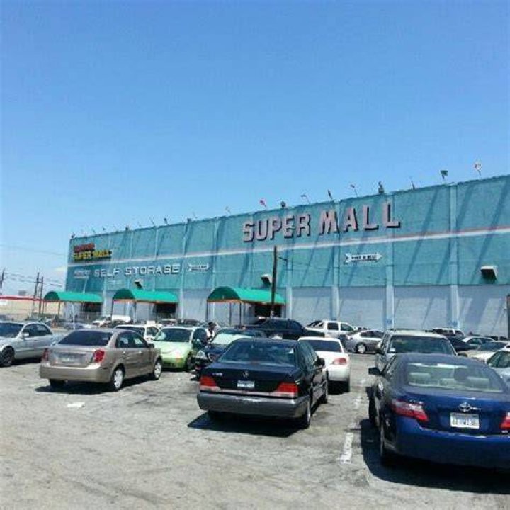 Slauson Super Mall 48 Photos & 93 Reviews Shopping Centers 1600 W