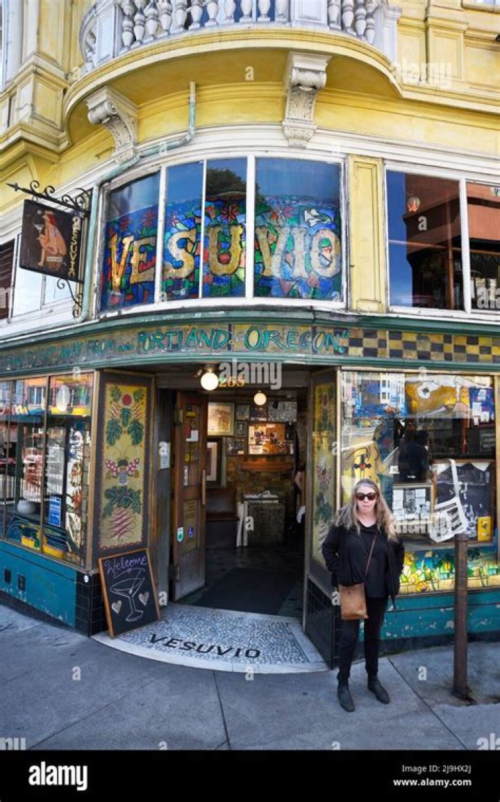 Vesuvio Café, San Francisco, California, United States Bar Review